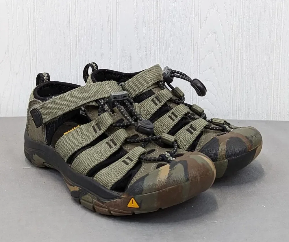 Keen Youth Newport H2 Sport Green Camo Sandals Outdoor Hiking Fishing Size 2